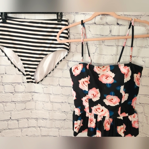 Other - Floral Print Stripes Women's 2 Piece Swimsuit Sz Large